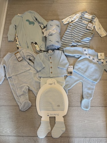 Baby boys clothes bundle - clothes,