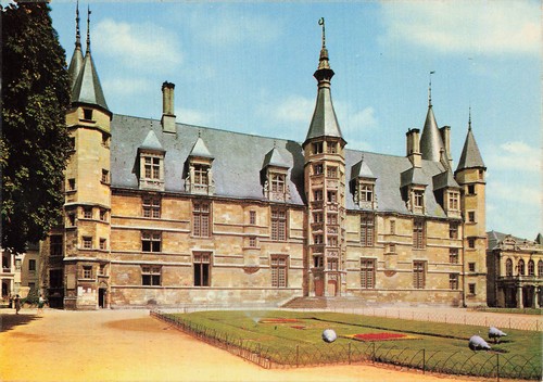 Nevers palais ducal - nevers,