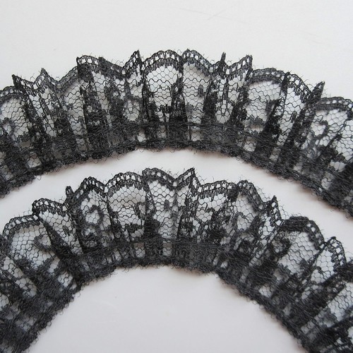 Black yard pleated net - 10,