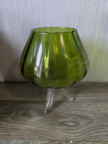 Vintage green art glass - art, bowl