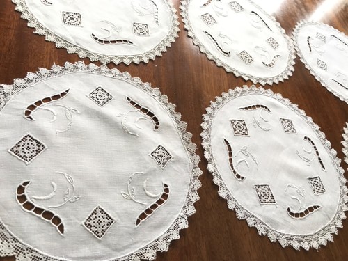 Vintage hand embroidered lace - hand,