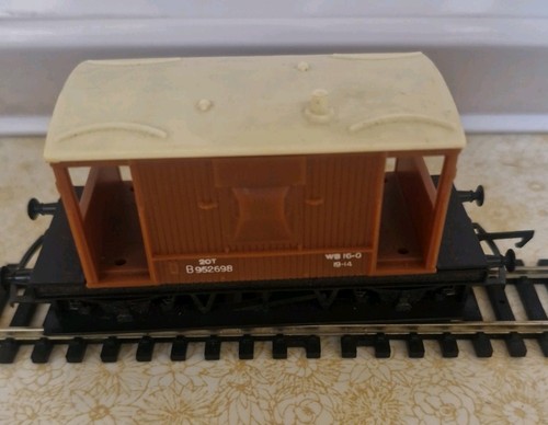 Hornby guard van s6339 - hornby, van.