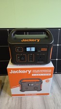 Jackery Explorer 500w Portable Power Station with Solarsaga 100w Panel