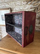 Vintage Shelf Box 🖤