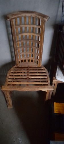 Dovetail throne accent - dovetail,