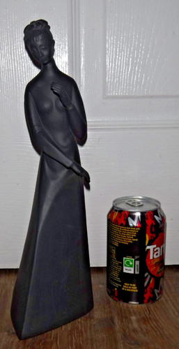 Royal doulton black basalt - royal,