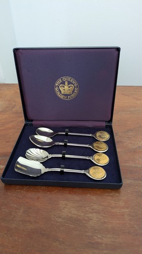 Golden jubilee 2002 spoon set - golden,
