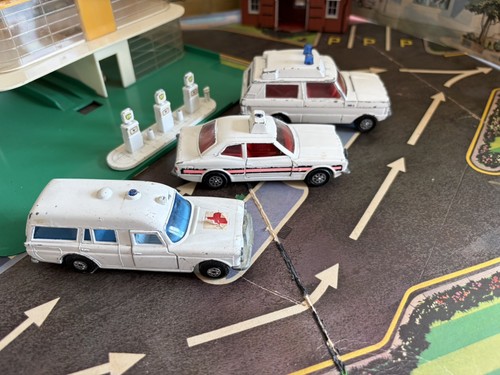 Corgi ford cortina range - ford,