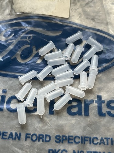 Badge clips x25 ford escort - clips,