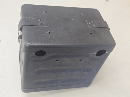 Cessna 150 172 - battery, box