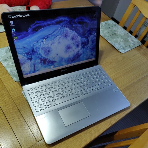 Sony svf15aa1qm intel - sony, svf15aa1qm-15.6"-intel