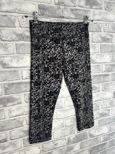 Black pattern leggings - 3/4,