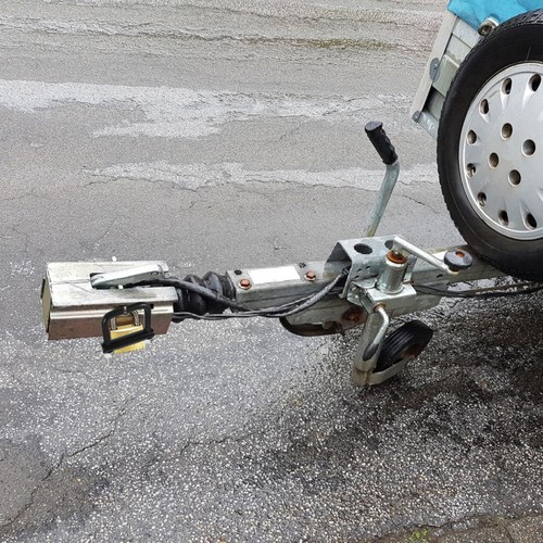 Trailer fastener attachment - fastener,