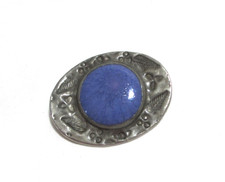 Arts & Crafts brooch, oval