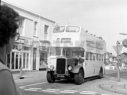 Large negative southern vectis - large,