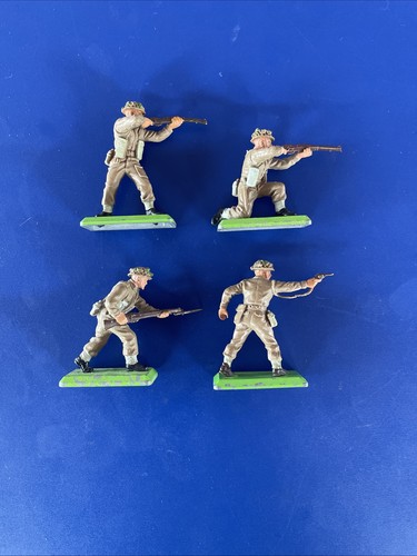 Britains deetail toy soldiers - britains,