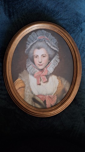 Vintage oval gold - oval, framed