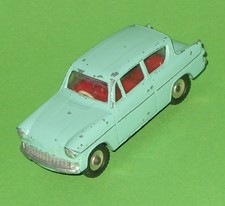 Dinky / 155 Ford Anglia 105E
