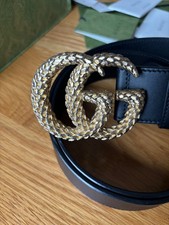 gucci textured marmont buckle