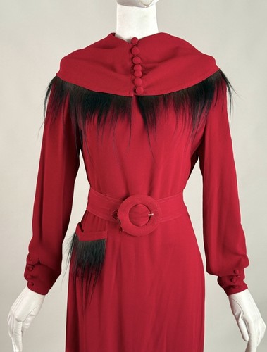 Unusual vintage 1930s red - unusual,
