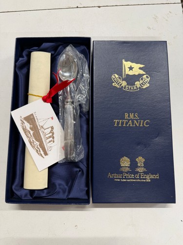 Boxed white star - boxed, rms