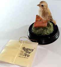Regency Fine Arts Wrens Bird Figurine | Hand Painted British Garden Bird Ornamen