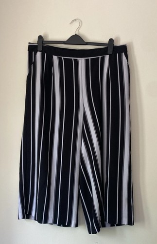 Tcm black grey stripe - tcm, +
