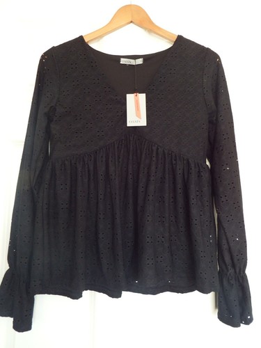Oasis black neck princess - v,