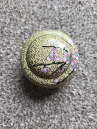 Cloisonné enamel floral round - cloisonné,