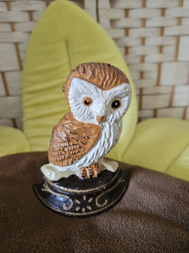 Vintage cast iron owl - cast,
