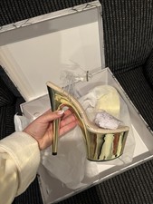 Hella Heels Size 6 24kgold