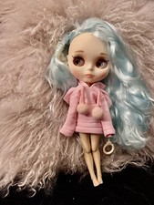 💖  🇬🇧 Blythe Doll With Matt Face And Baby Blue Hair 🥰And Outfit