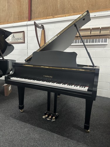 Yamaha grand piano - g-1,