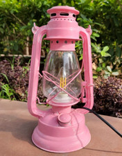 Vintage style Hurricane Retro