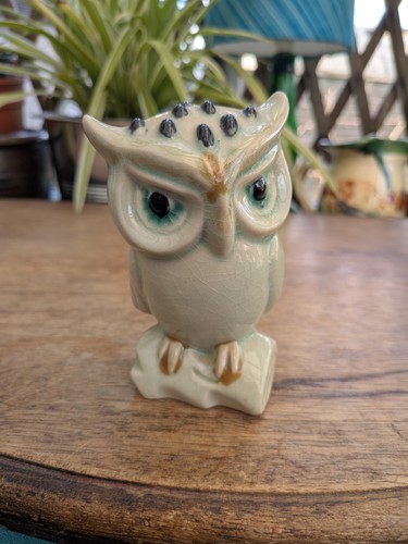 Vintage 11cm tall green
