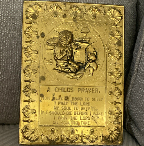 Gold tone metal - gold, child's