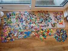 Over 400.Huge KINDER EGG Toy Bundle. Minion. Freedo. Marvel. Animals.Cars.Trolls