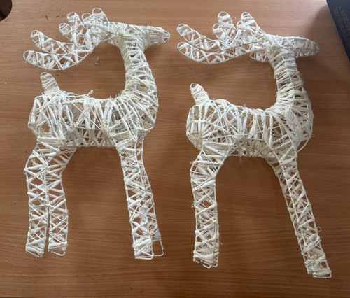 2pc large white reindeer