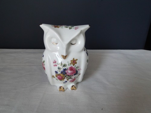 Vintage crown fine bone china - bone,