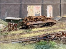 OO gauge wagon with scrap