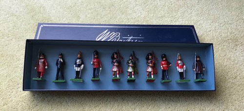 Britain ceremonial - w,