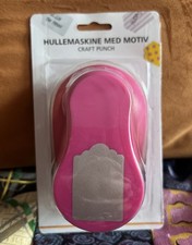 Tiger Stores Large Christmas Gift Tag Shape Paper Puncher (Size 3 x 4.5 cm) NEW