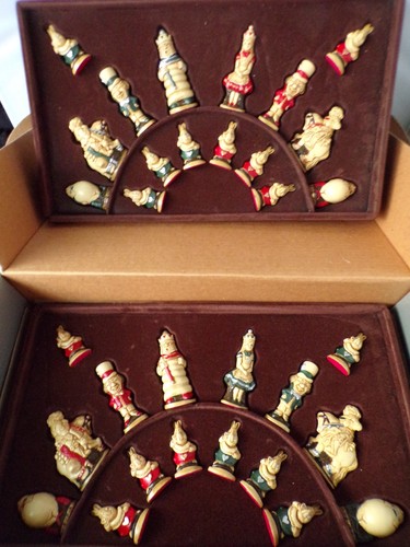Alice wonderland chess set - alice, in