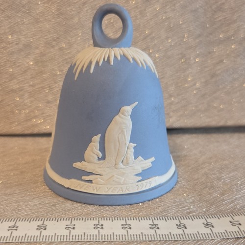 Wedgwood blue jasperware - blue,