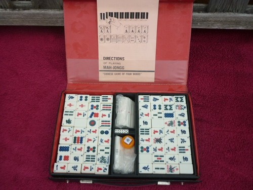 Vintage mah jong set - vintage,