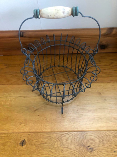 Round grey wire metal basket - round,