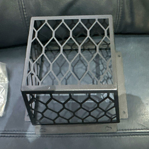 Black metal mesh - aquarium, hood