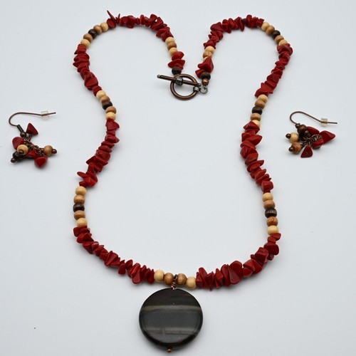 Red coral chip wood - chip, bead