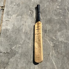 Slazenger Mini Cricket Bat