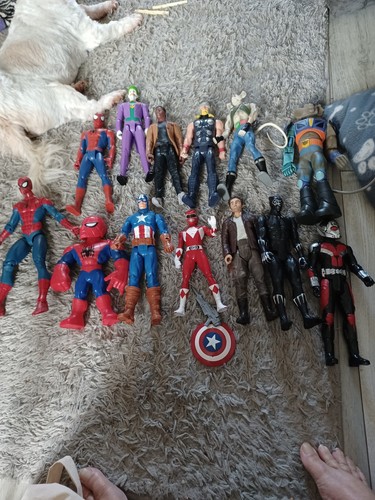 Job lot action - lot, figures